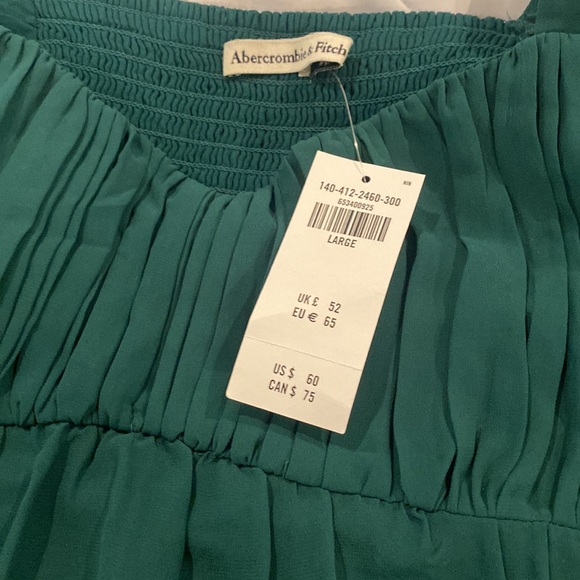 Green Abercrombie and Fitch blouse - Picture 2 of 4